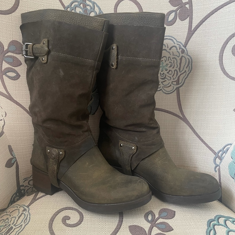 Vera Wang olive green suede motorcycle boots size 9 EUR 40